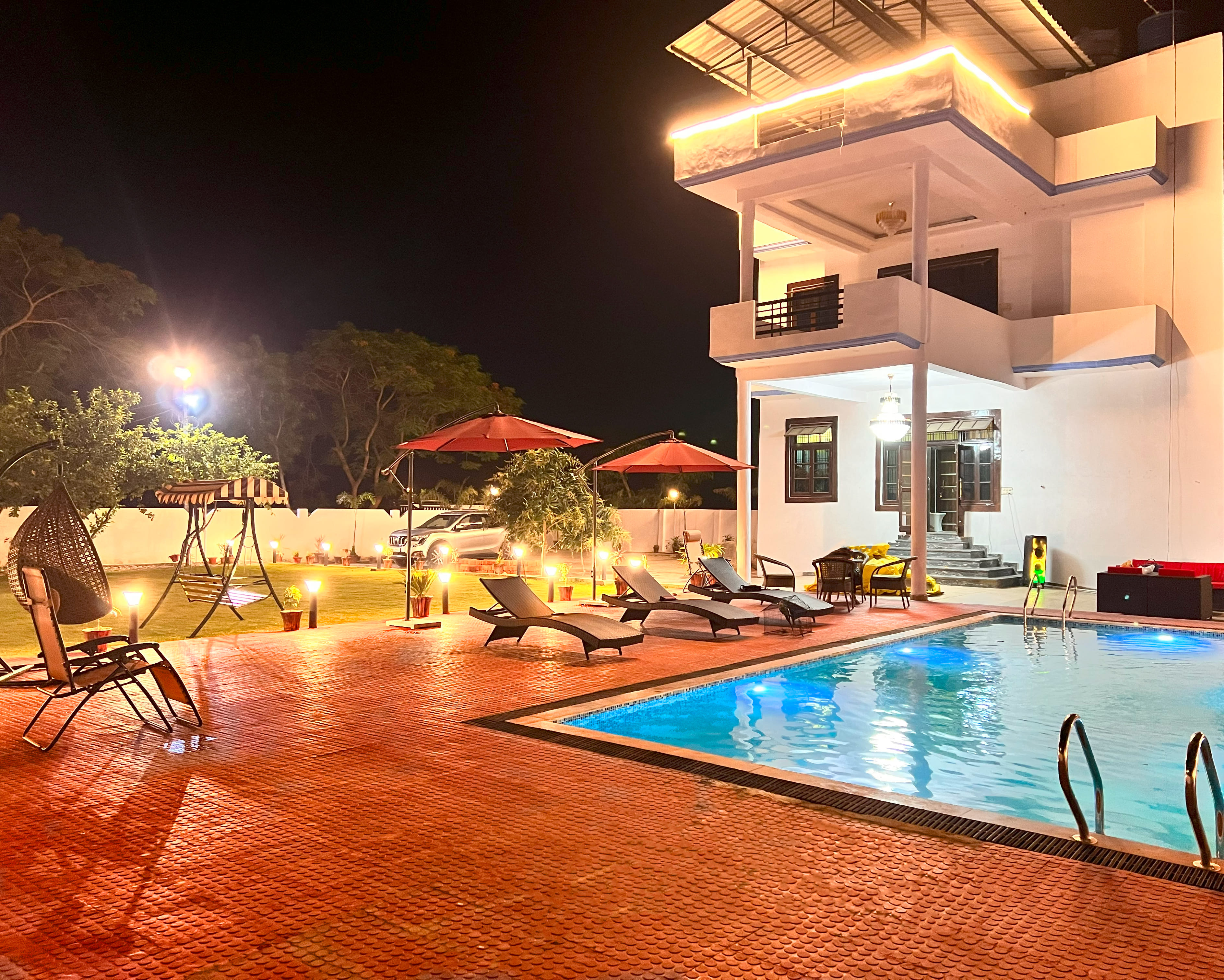 Ira's Paradise Farmhouse